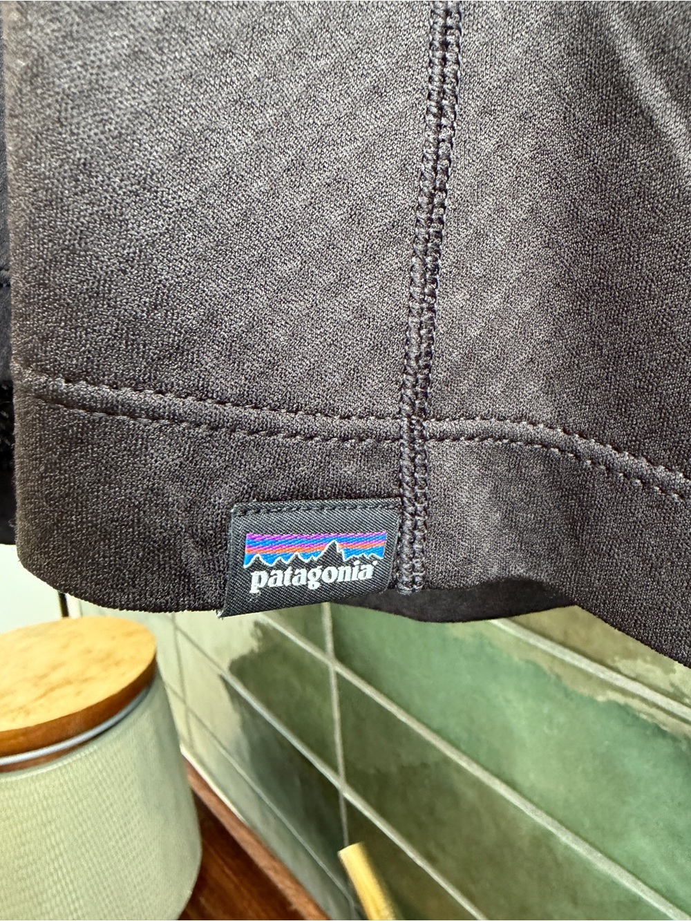 Women's Patagonia Capilene Midweight Zip-Neck Pullover. Small. Like New. - Picture 5 of 7